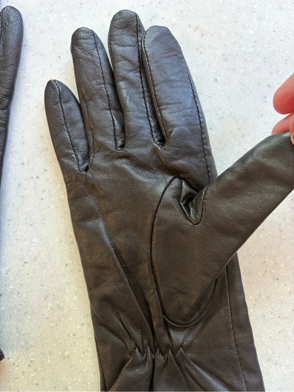 Vintage Y2K Women’s Brown Black Blue Leather Embroidered Gloves. Size S/M